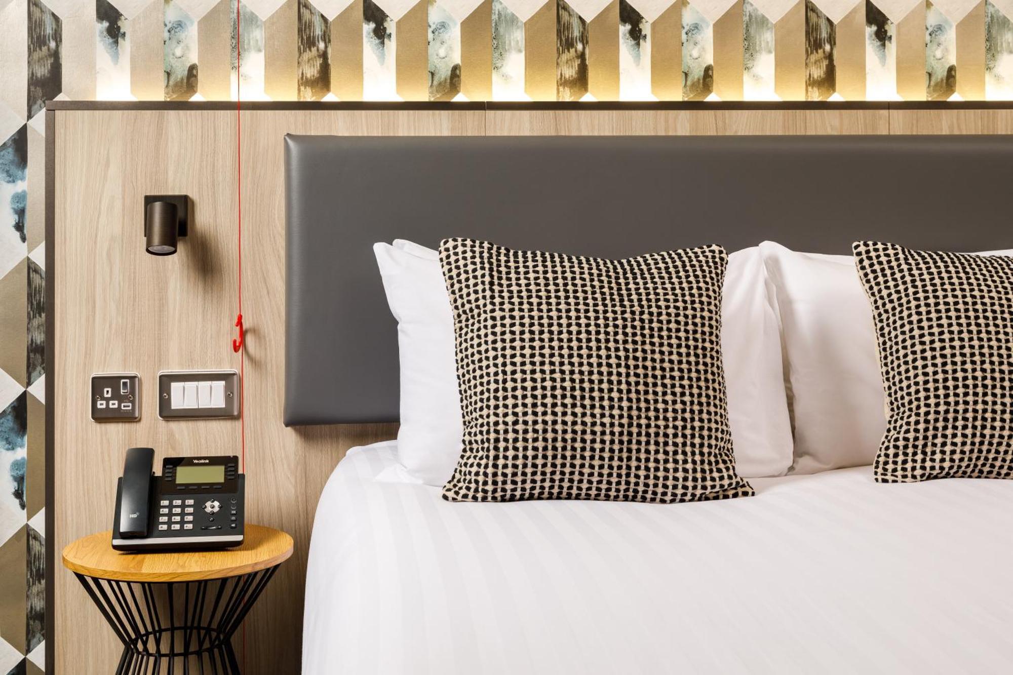 Mercure Newport Phòng bức ảnh